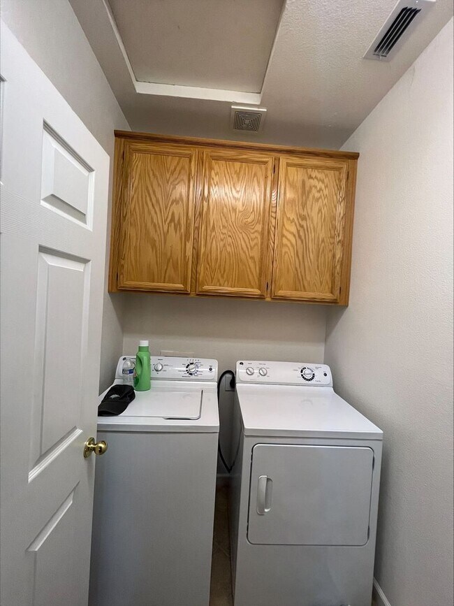 Building Photo - 1841 Zurlo Way