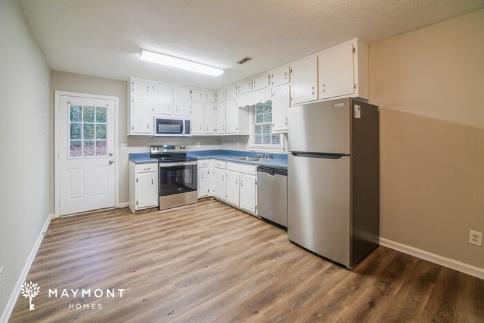 Building Photo - 15 Arbacoochee Rd