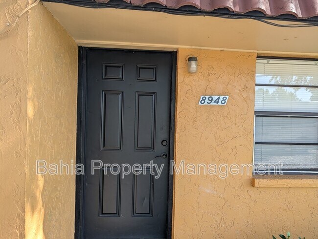 Building Photo - 8944 Temple Terrace Hwy
