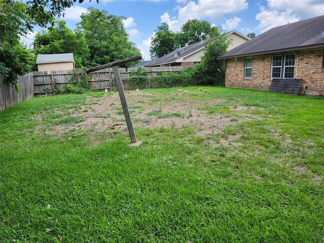 Building Photo - 4126 Beran Dr