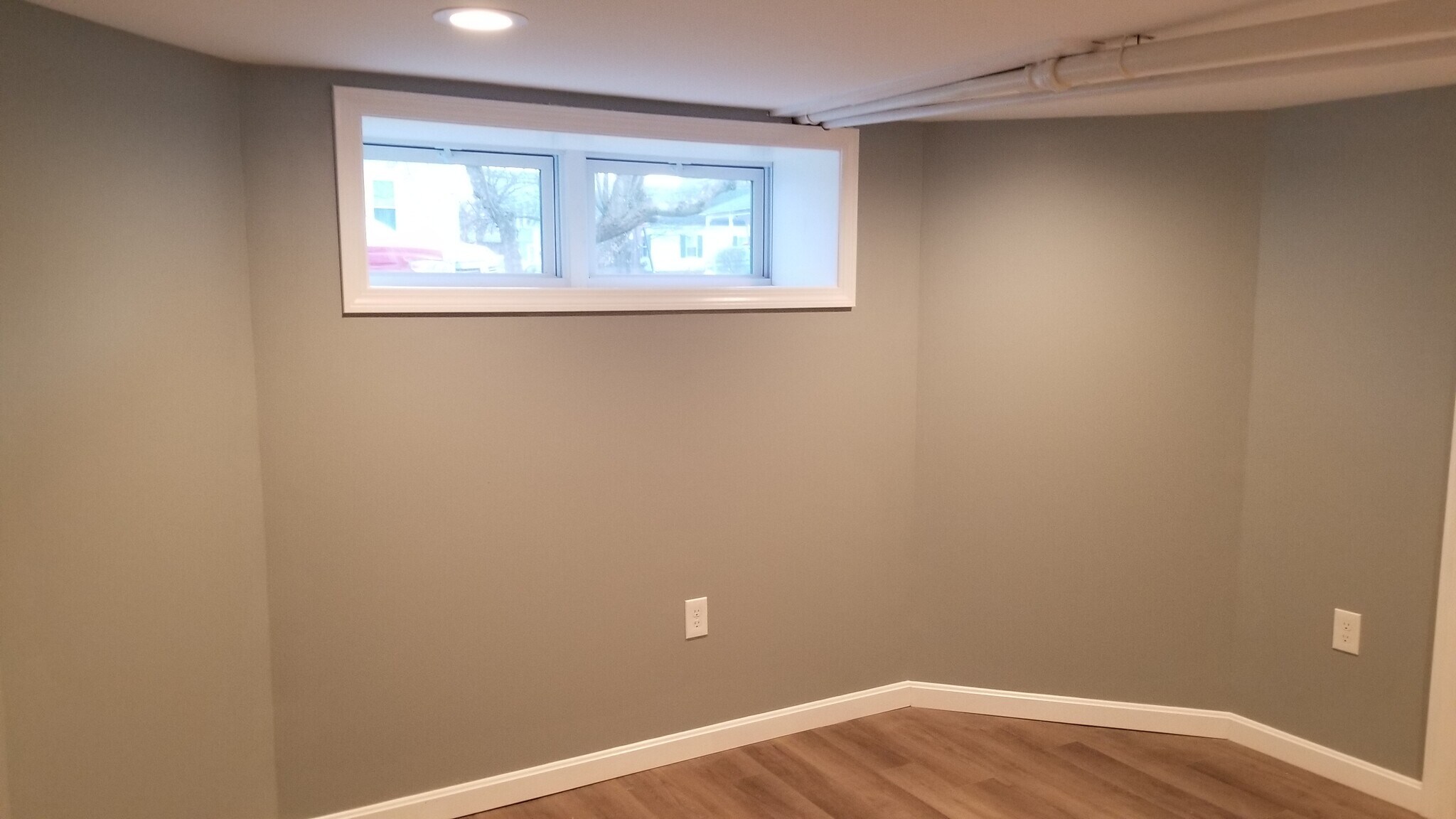 Bedroom - 49 S Spring St