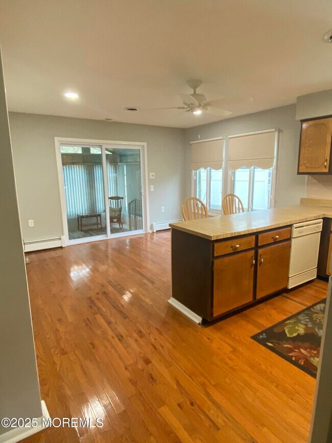 Building Photo - 43 Rodhos St