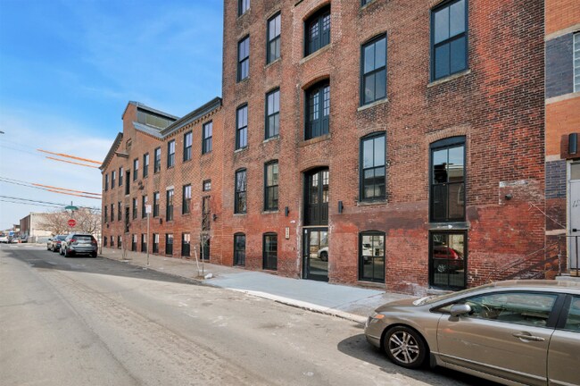 Building Photo - 2545 N Hancock St