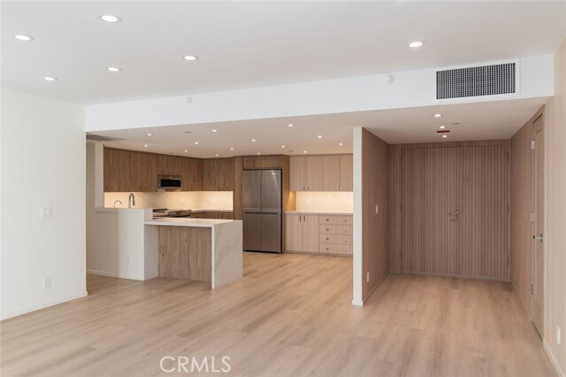 Building Photo - 345 Pioneer Dr