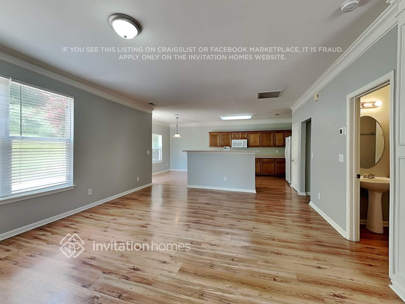 Building Photo - 3013 Saphire Ln