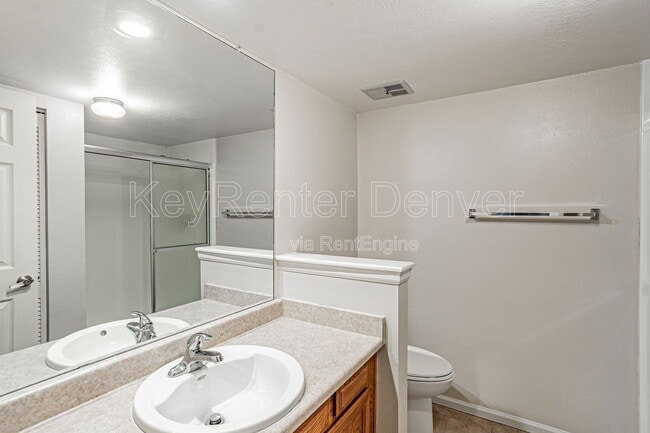 Building Photo - 14129 E Warren Pl