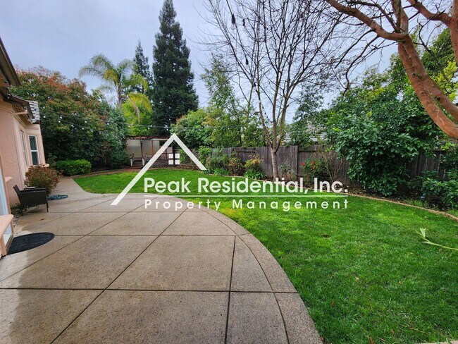 Building Photo - Spacious Folsom 4bd/3ba Home With 3 Car Garage!