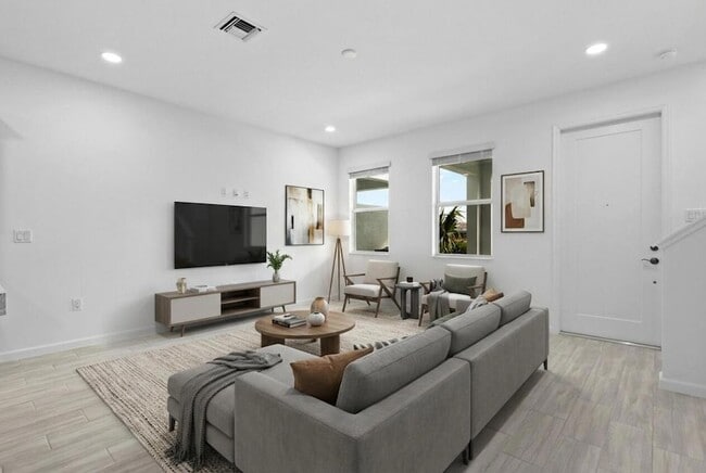 Building Photo - 4616 Longwood Lk Sq