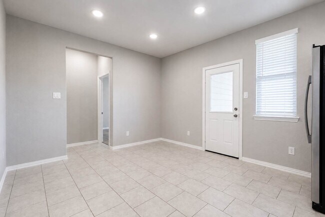 Building Photo - 7818 Grandstand Pkwy