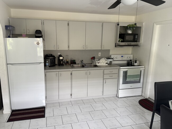 Building Photo - 2027 NW 99th Terrace