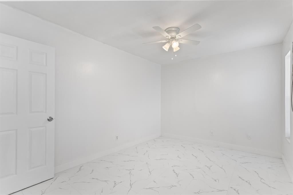 Building Photo - 804 NW 2nd Ave