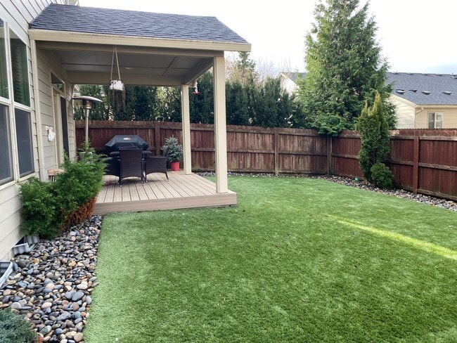 Building Photo - 5222 NE 129th Ave