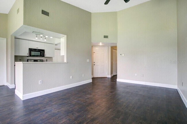 Building Photo - 1346 Stearman Ct