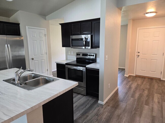 Building Photo - Charming & Modern Single-Family Home in Meridian - Welcome home!