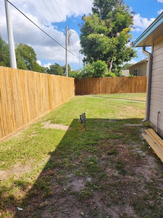 Building Photo - 2538 Jackson