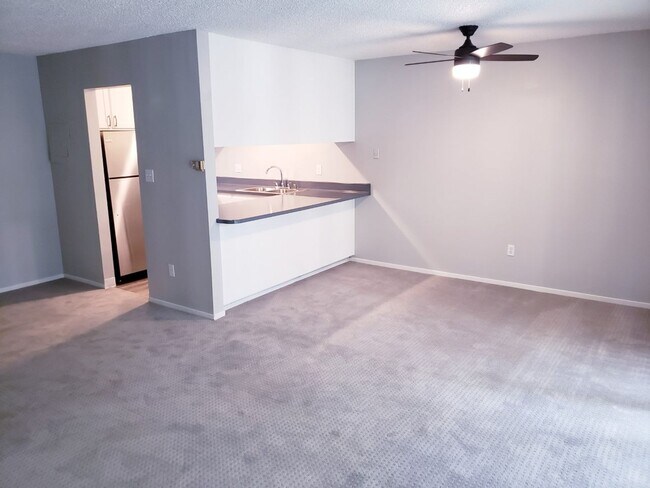 Interior Photo - The Huntington Apartments