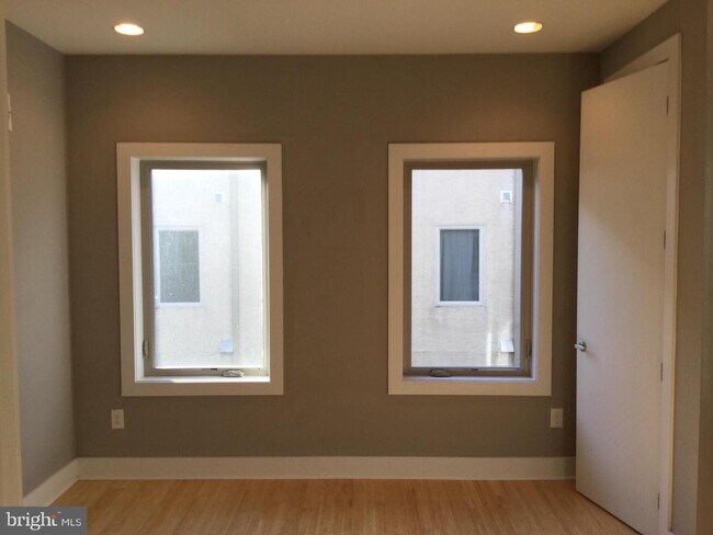 Building Photo - 2550 Salmon St