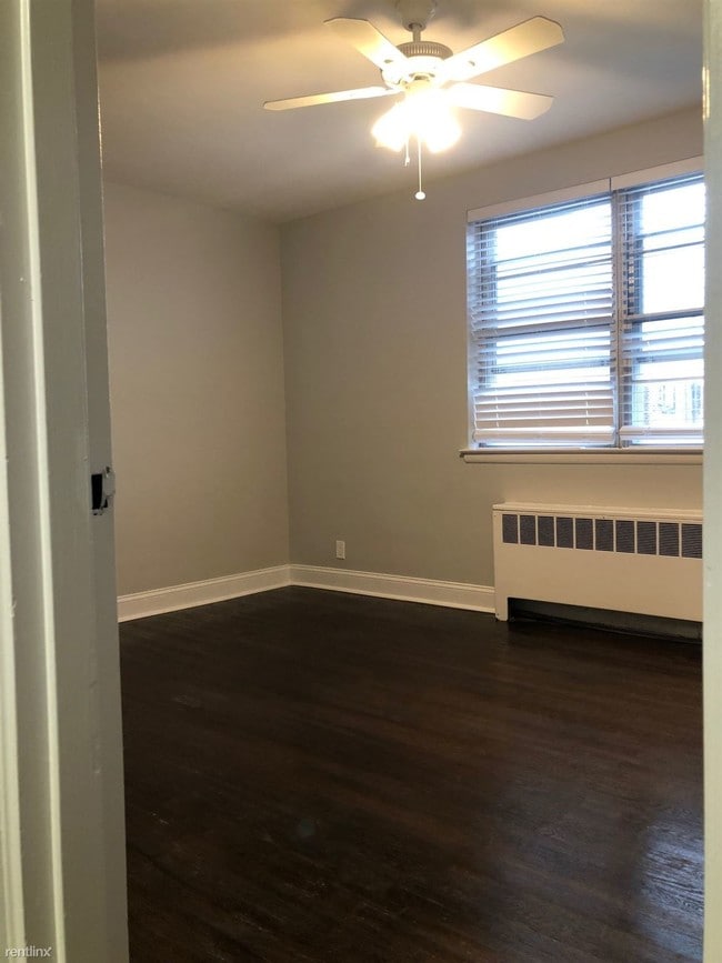 Building Photo - 1 br, 1 bath  - 6736 Rising Sun Ave 6738-2