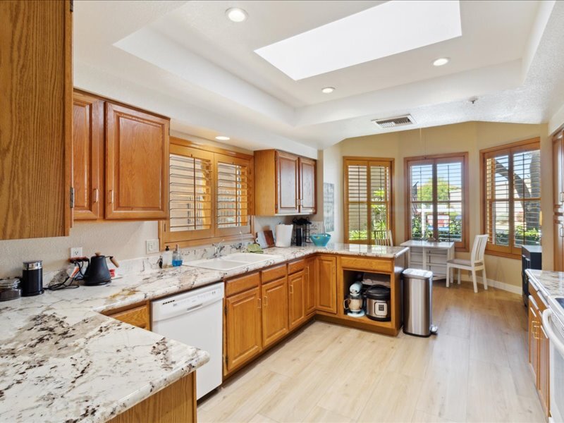 Building Photo - 10563 E Carol Ave