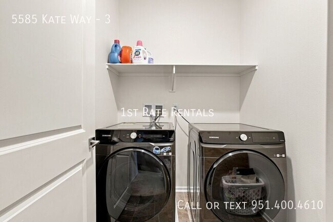 Building Photo - 5585 Kate Way