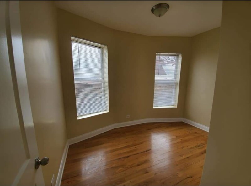 Building Photo - 6507 S Ingleside Ave