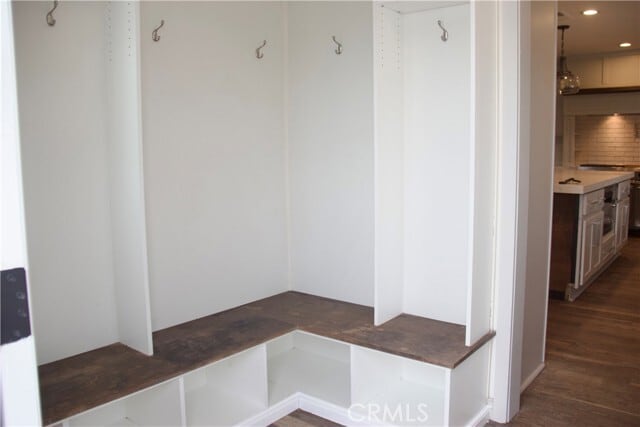 Building Photo - 9621 Central