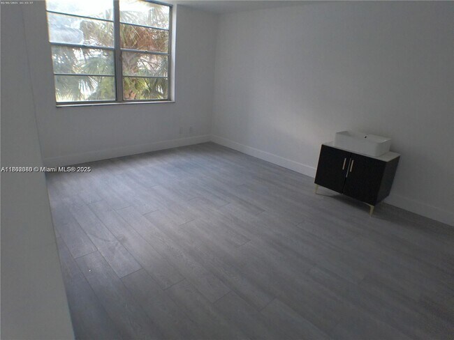 Building Photo - 2601 NW 48th Terrace