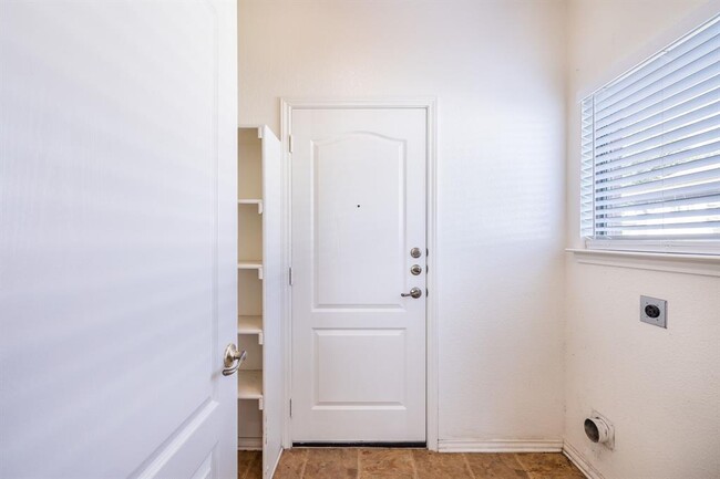 Building Photo - 4507 Mellow Hollow Dr
