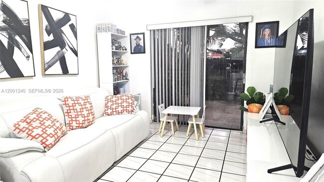 Building Photo - 520 NW 109th Ave