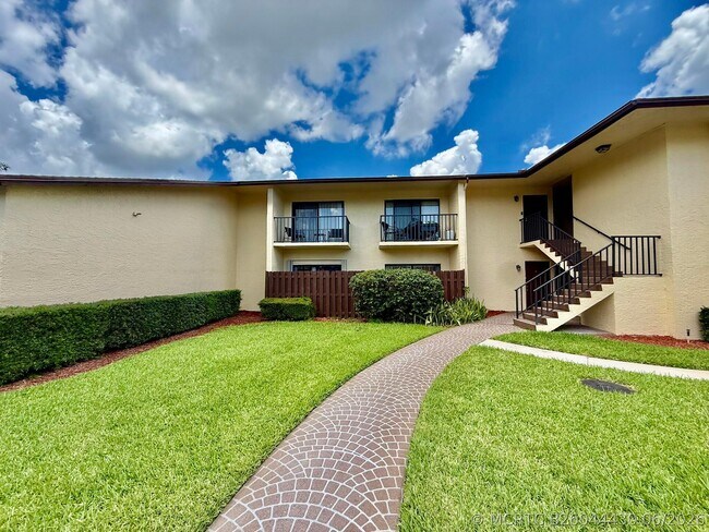 Building Photo - 2050 Oleander Blvd