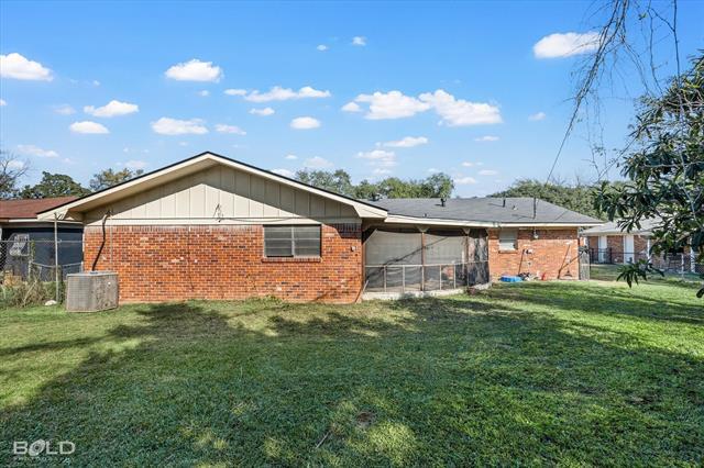 Building Photo - 2710 Higgins Dr