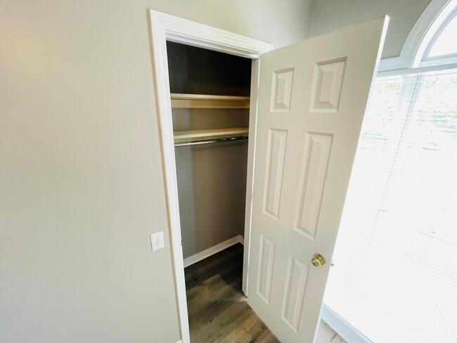 Building Photo - 3BR/2BA For Rent