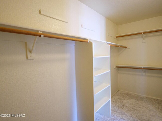 Building Photo - 9599 E Dunnigan Dr