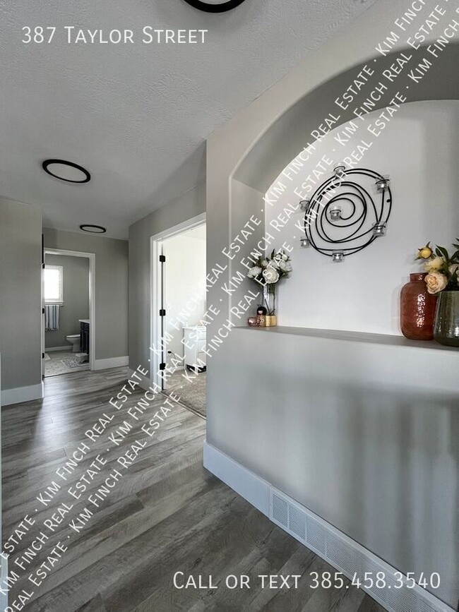 Building Photo - 387 Taylor St