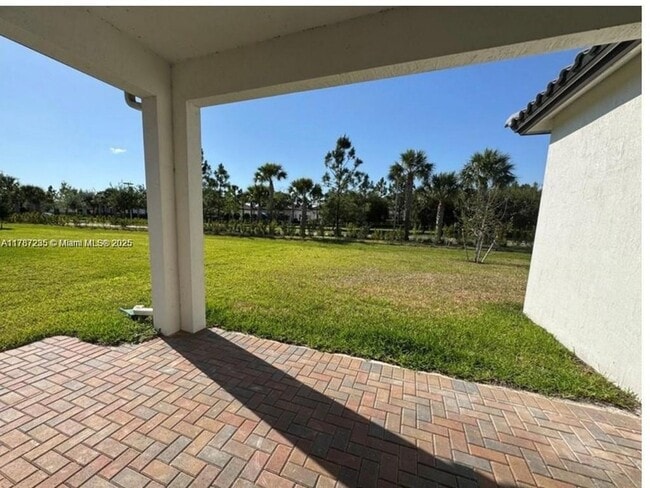 Building Photo - 5277 Marano Dr