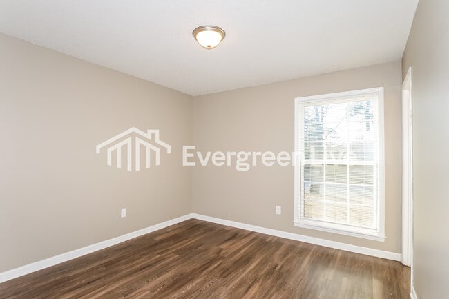 Building Photo - 3842 Kipling Ave