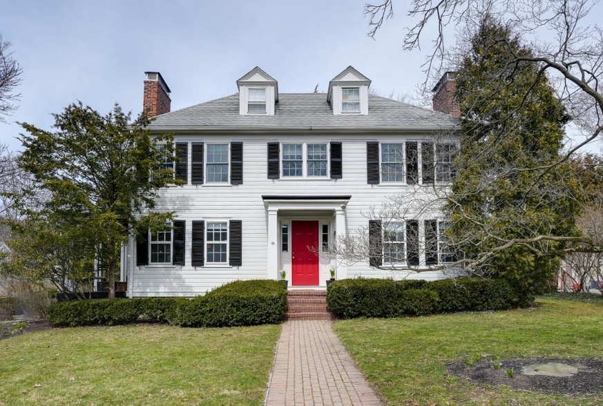 Primary Photo - 60 Kilburn Rd