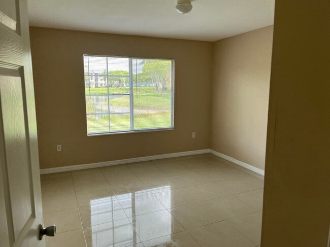 Building Photo - 4101 San Marino Blvd