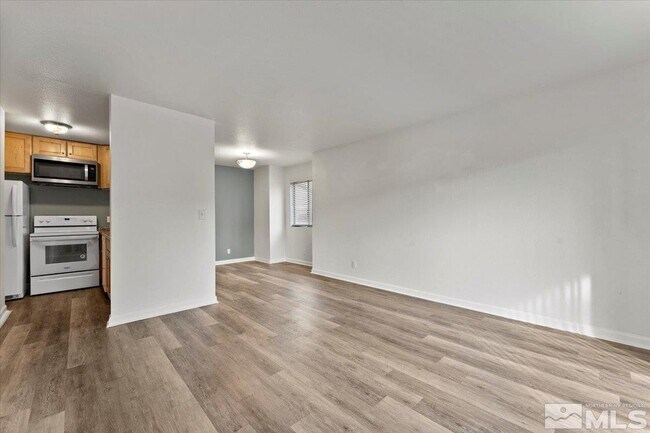 Building Photo - 2700 Plumas St