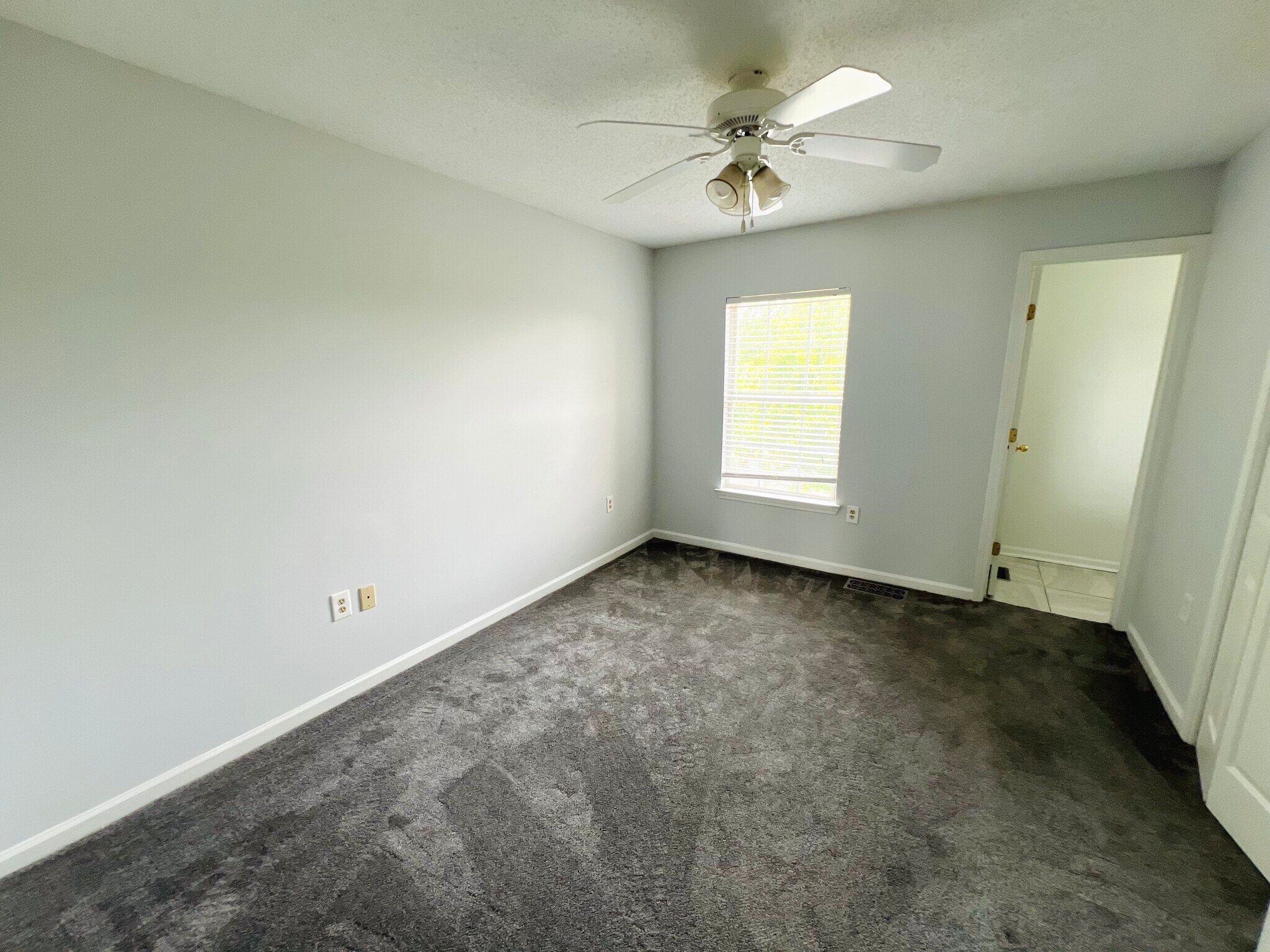 Guest bedroom - 1732 Pryor Rd SW