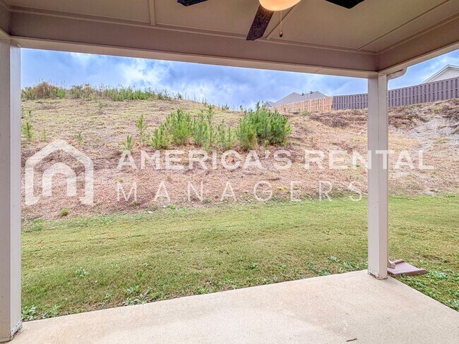 Building Photo - Luxury Meets Convenience: New 4 Bed, 3.5 Bath, 3 Car Garage Home in Birmingham’s Fast-Growing Cor...