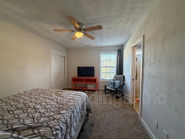 Building Photo - 516 Bells Hollow Ct