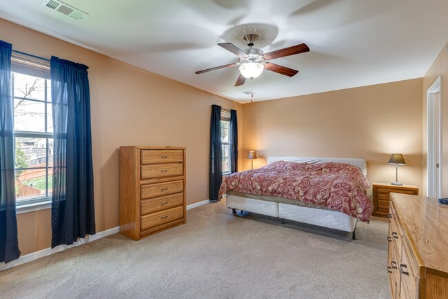 Building Photo - 309 Parmley Ln