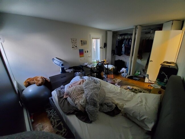 Building Photo - 524 Putnam Ave