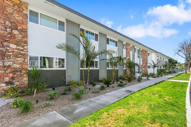 Interior Photo - 1740 Park Avenue