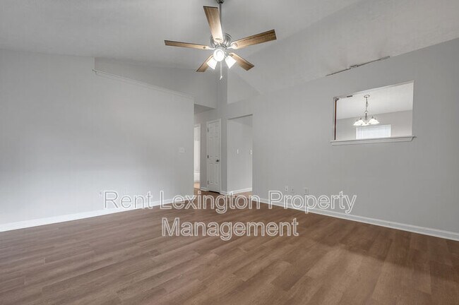 Building Photo - 660 Morgan Hills Dr