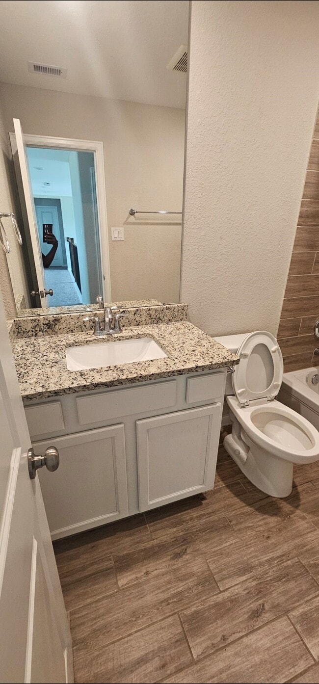 Building Photo - 2907 Velda May Dr