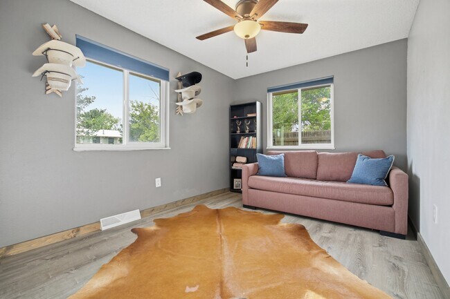 Building Photo - 710 4th St