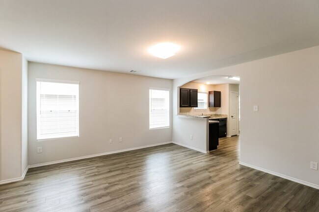 Building Photo - 2744 Madison Ct