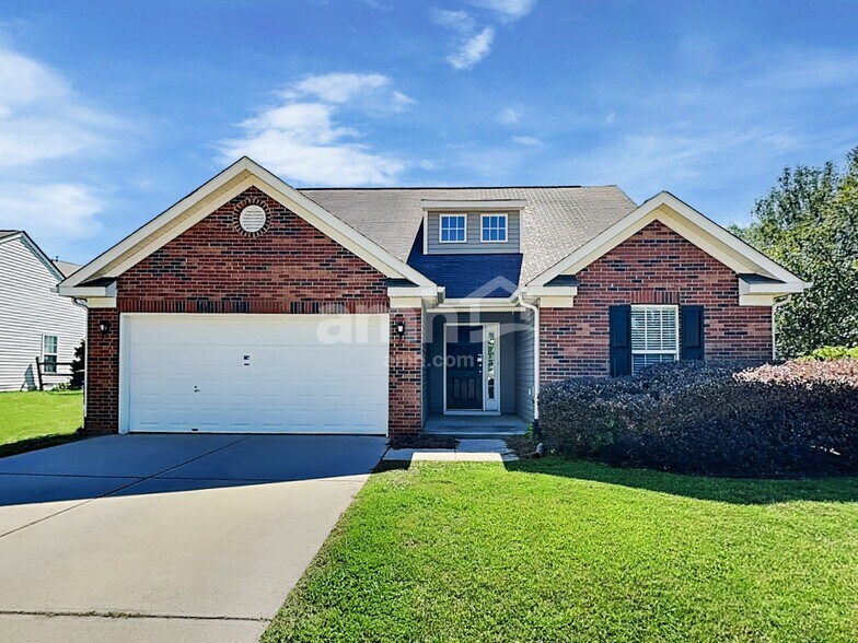 Primary Photo - 112 Golden Valley Dr